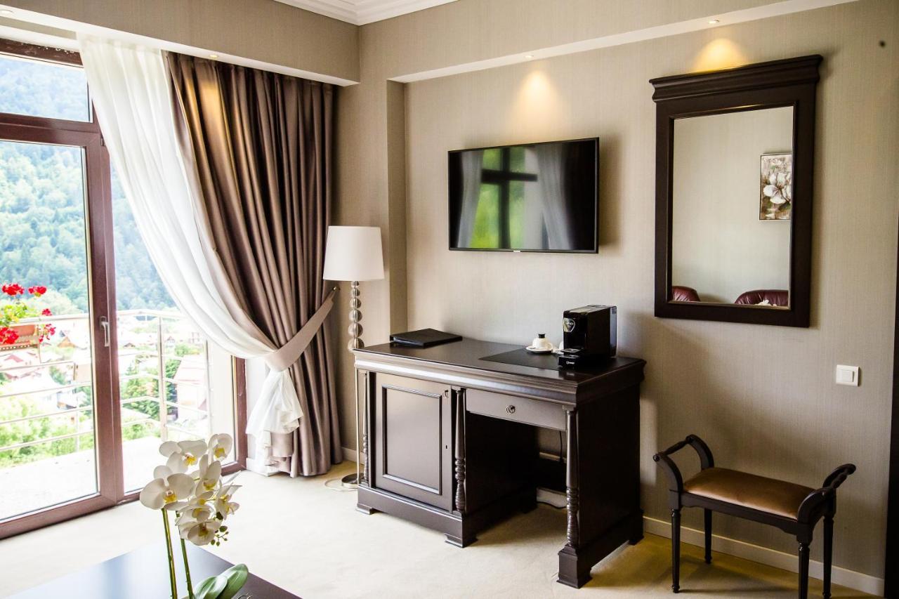 Hotel Carpat Inn Azuga Zewnętrze zdjęcie