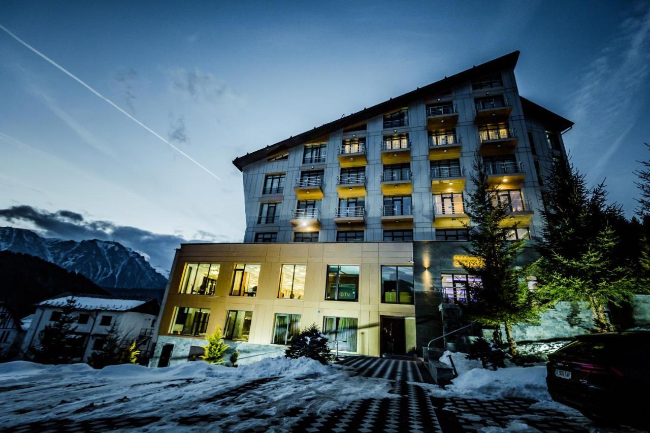 Hotel Carpat Inn Azuga Zewnętrze zdjęcie
