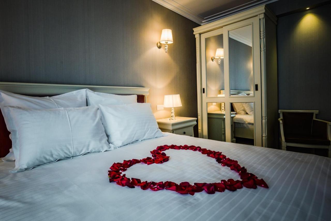 Hotel Carpat Inn Azuga Zewnętrze zdjęcie
